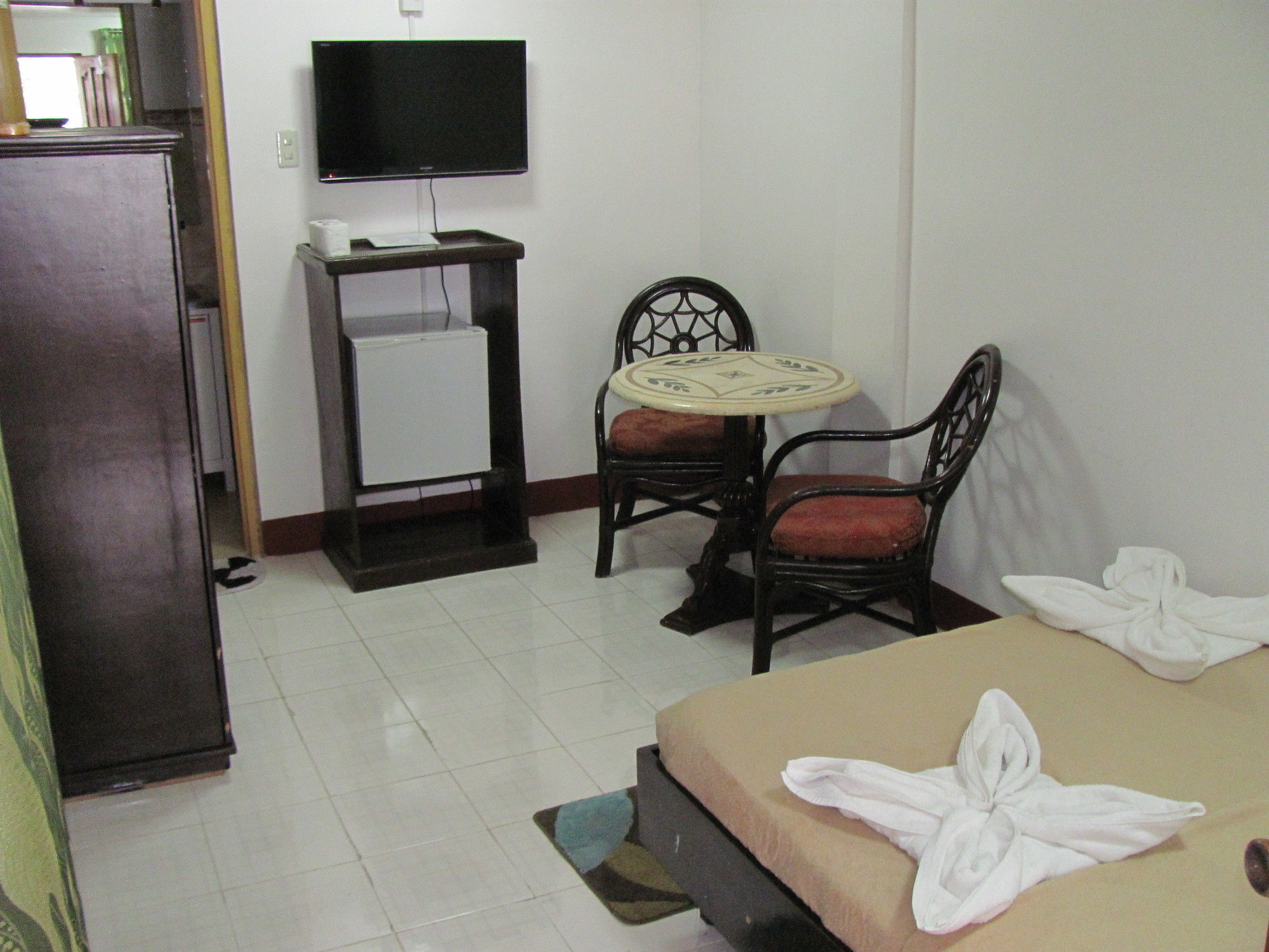 Deparis Beach Resort Balabag  Exterior foto